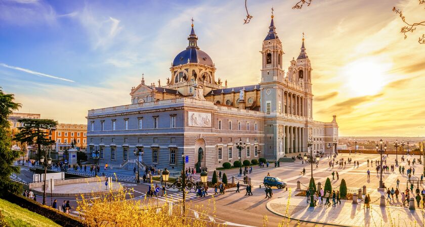 İzmir Çıkışlı Boydan Boya Büyük Portekiz & İspanya ve Endülüs Turu