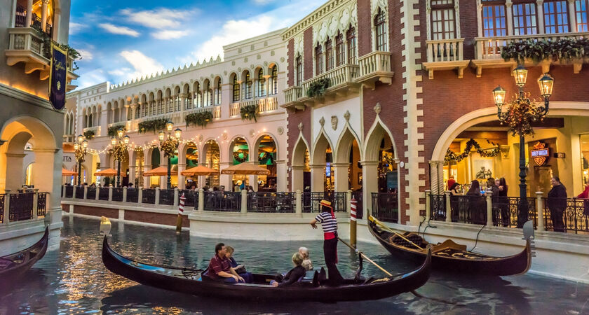 Antalya Çıkışlı İtalya`nın İncileri & Büyülü Venedik Karnavalı Turu