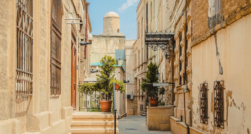 İzmir Çıkışlı Ateşin Işığında bir Masal Ülkesi Azerbaycan - Bakü Turu